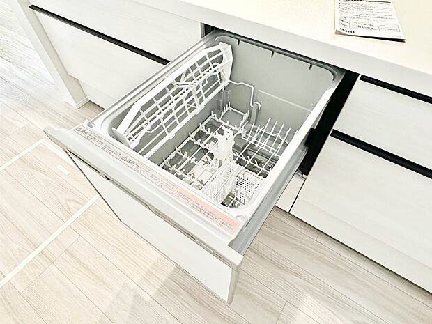 【その他設備(食洗機)】面倒なお片づけは食洗機にお任せ!家事の負担が減って、時間にも気持ちにもゆとりができます。