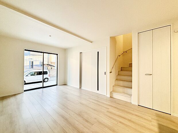 【ダイニング】家族が自然と集まる憩いのスペースになりそう