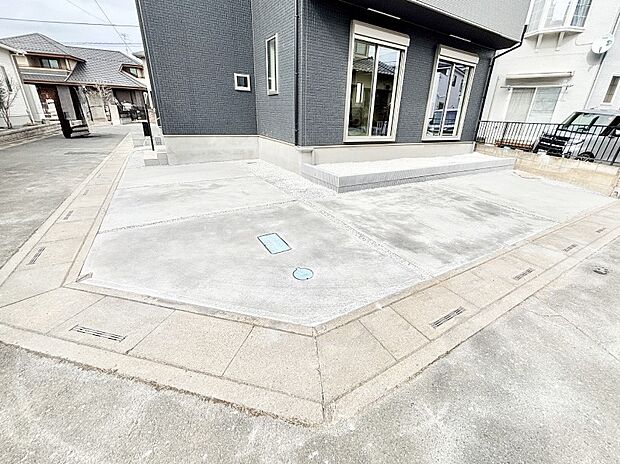 【駐車場】生活に欠かせない駐車スペース。