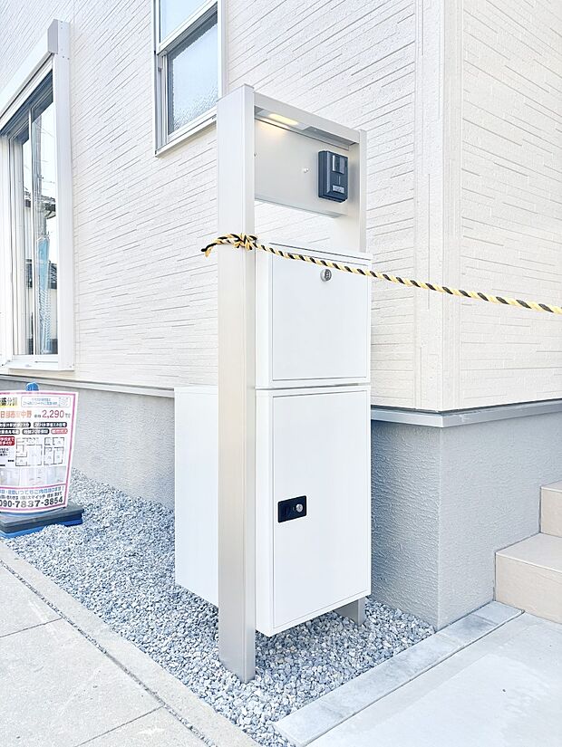 【その他現地】表札・インターホン・ポストをひとつに集約