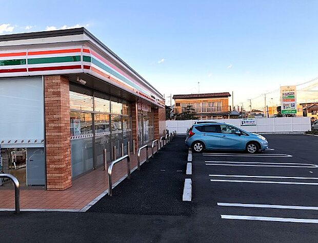 セブン-イレブン 春日部小渕北店(約100m)