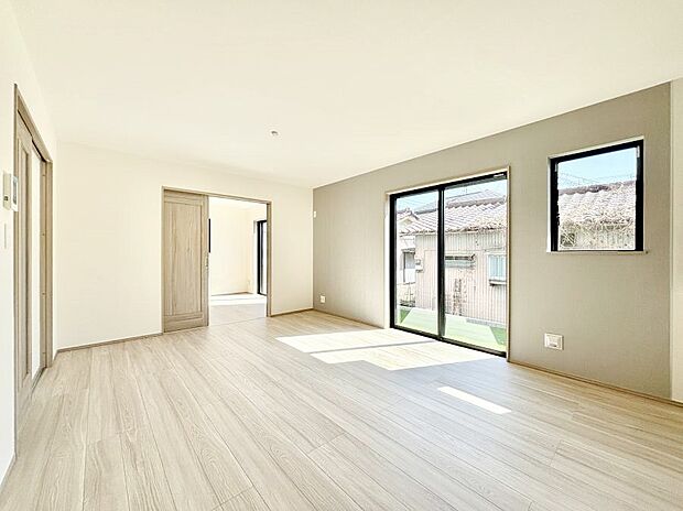 【ダイニング】家族が自然と集まる憩いのスペースになりそう