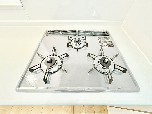 【その他設備(ガスコンロ)】三口ガスコンロでお料理が一気にはかどりそう