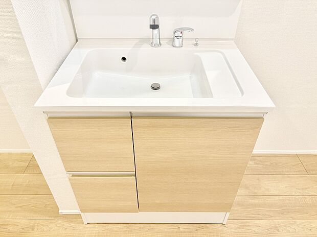 【その他設備(ハンドシャワー水栓)】ハンドシャワー付き!使いやすい洗面台。