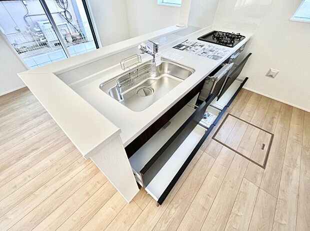 【その他設備(スライド収納)】使いやすさを優先したスライド式収納タイプ!