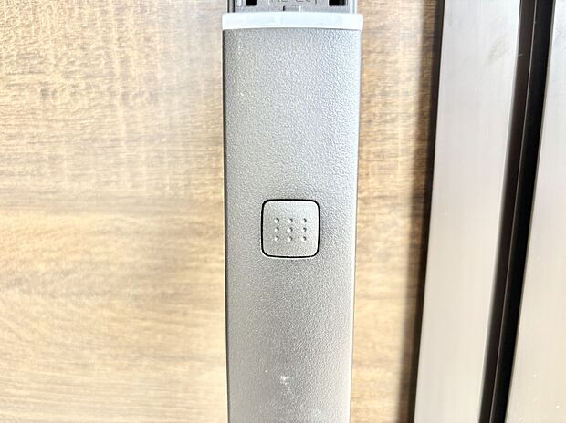 【玄関】ラクラク開錠!スマートコントロールキー。