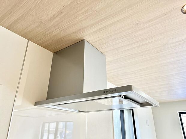 【その他設備(レンジフード)】基本的なお手入れはフィルターのみ!お手入れのしやすさも魅力です。