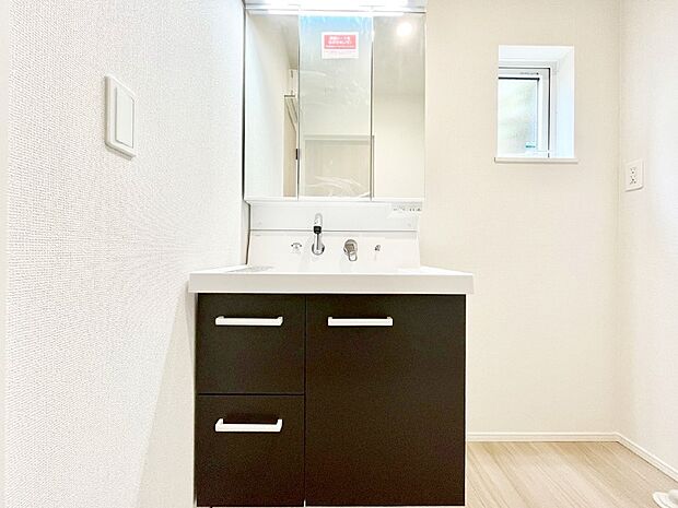 【洗面台・洗面所】収納力と機能性に優れた洗面化粧台