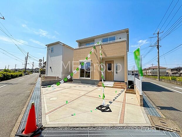 【現地外観写真】溢れる陽光でご家族の笑顔も輝く