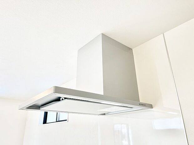 【その他設備(レンジフード)】基本的なお手入れはフィルターのみ!お手入れのしやすさも魅力です。