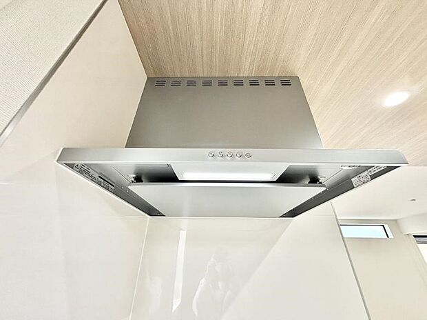 【その他設備(レンジフード)】基本的なお手入れはフィルターのみ!お手入れのしやすさも魅力です。