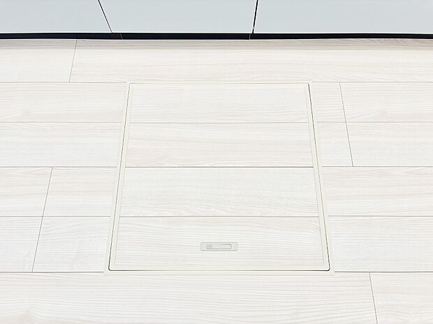 【その他設備(床下収納)】床下収納付き!日用品・非常用品の収納にも大活躍。