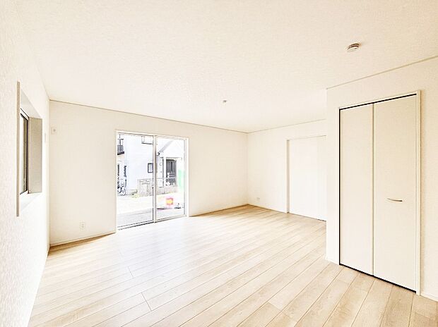 【ダイニング】家族が自然と集まる憩いのスペースになりそう