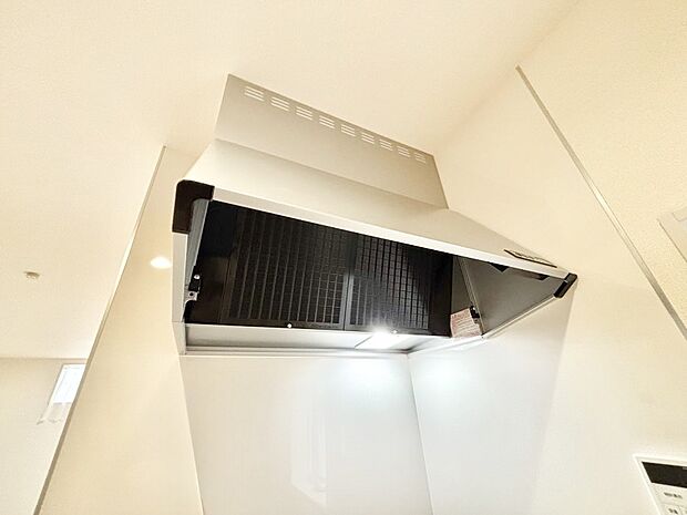 【その他設備(レンジフード)】基本的なお手入れはフィルターのみ！お手入れのしやすさも魅力です。