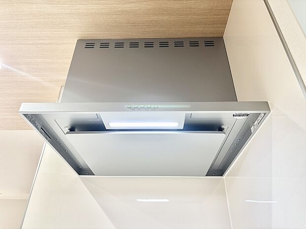 【その他設備(レンジフード)】基本的なお手入れはフィルターのみ！お手入れのしやすさも魅力です。