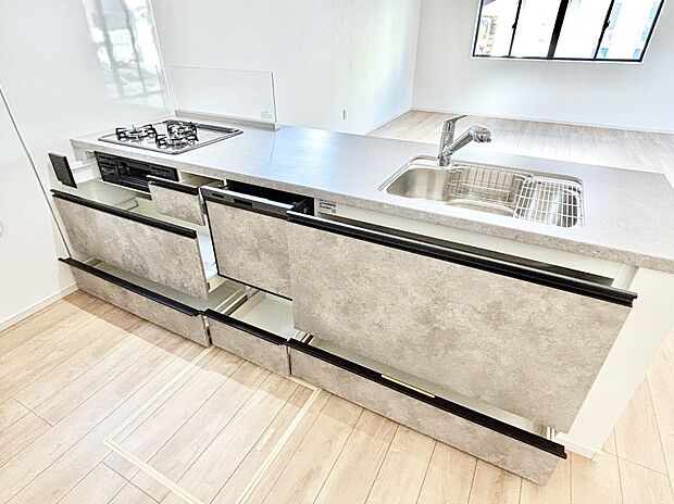 【その他設備(スライド収納)】使いやすさを優先したスライド式収納タイプ!