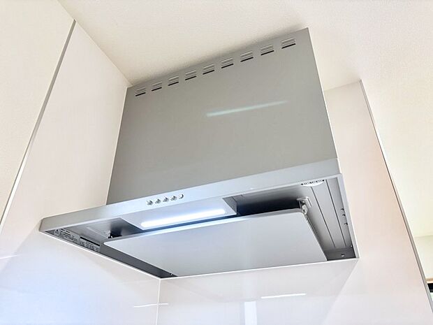 【その他設備(レンジフード)】基本的なお手入れはフィルターのみ！お手入れのしやすさも魅力です。