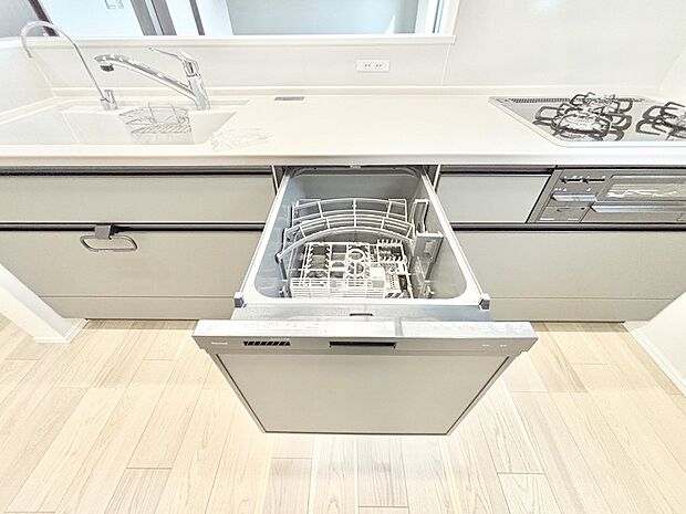 【その他設備(食洗機)】面倒なお片づけは食洗機にお任せ!家事の負担が減って、時間にも気持ちにもゆとりができます。