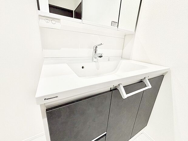 【その他設備(ハンドシャワー水栓)】ハンドシャワー付き!使いやすい洗面台。