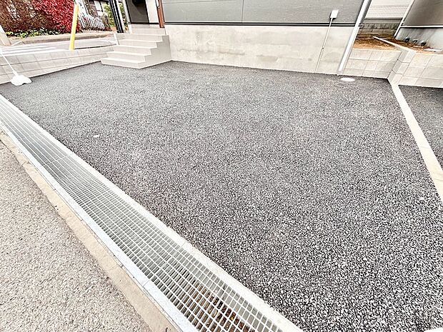 【駐車場】生活に欠かせない駐車スペース。