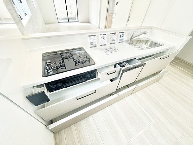 【その他設備(スライド収納)】使いやすさを優先したスライド式収納タイプ!