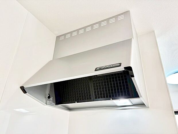 【その他設備(レンジフード)】基本的なお手入れはフィルターのみ！お手入れのしやすさも魅力です。