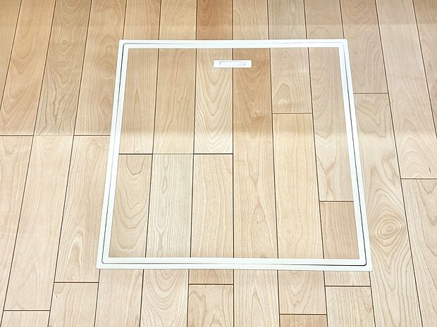 【その他設備(床下収納)】床下収納付き!日用品・非常用品の収納にも大活躍。