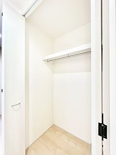 その他設備(廊下収納)