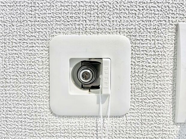 【冷暖房・空調設備(ガスコンセント)】洗面所にガスコンセントを設置！ガス式の衣類乾燥機が使用できますね