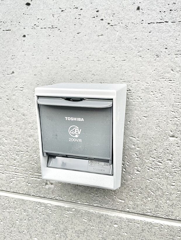【その他現地】EV充電用屋外コンセント 。