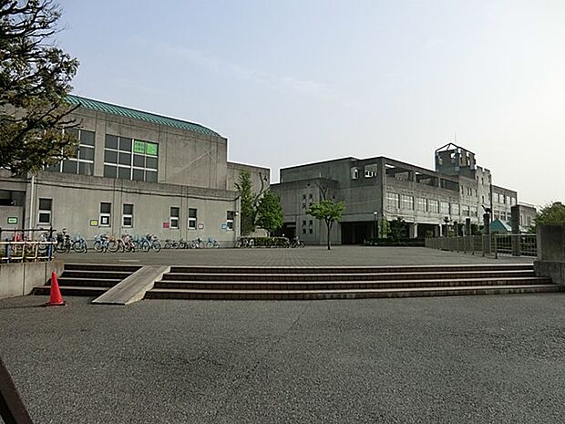 川口市立木曽呂小学校（約600m）