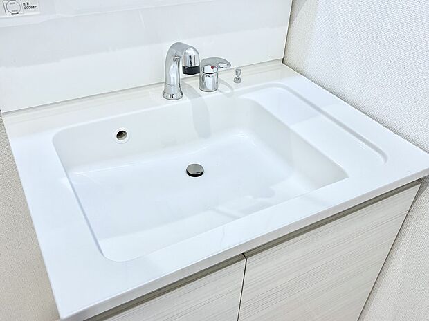 【その他設備(ハンドシャワー水栓)】ハンドシャワー付き!使いやすい洗面台。