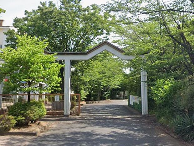 伊奈町立南中学校（約1,730m・徒歩22分）
