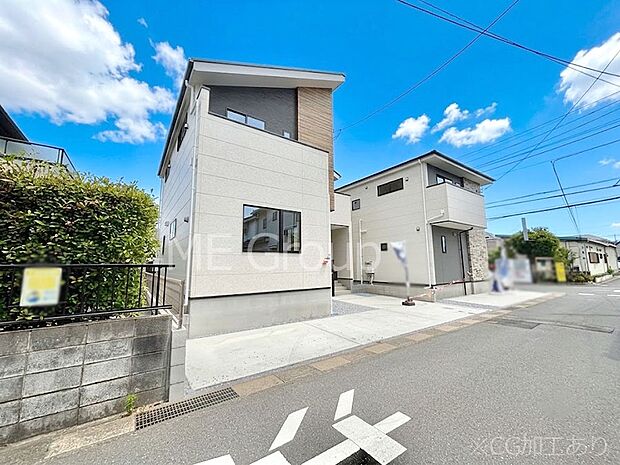【前面道路含む現地写真】前面道路はきちんと整備されています