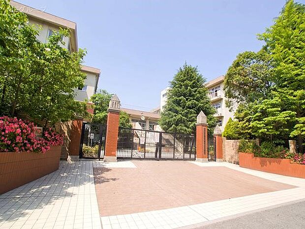 さいたま市立南浦和中学校（約2,000m・徒歩25分）