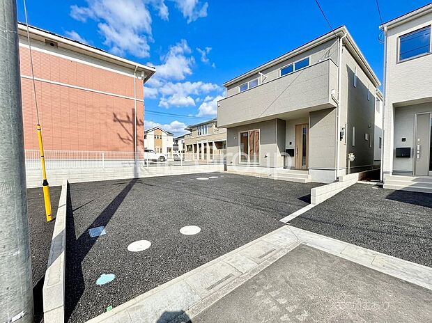 【前面道路含む現地写真】堂々完成！！ ここから始まる新生活を応援いたします！ 