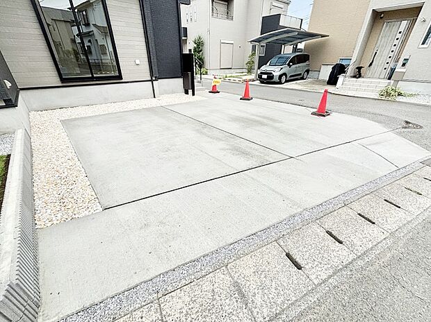 【駐車場】生活に欠かせない駐車スペース。