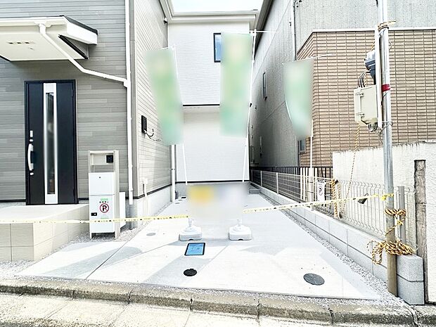 【駐車場】目の前が駐車場だと雨の日も大量にお買い物をした時も便利ですね