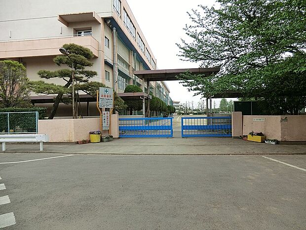 川越市立霞ケ関東中学校(約1,840m)