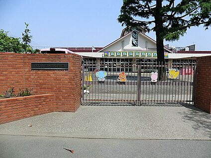 霞ヶ関幼稚園 320m