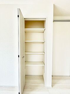 その他設備(リビング収納)