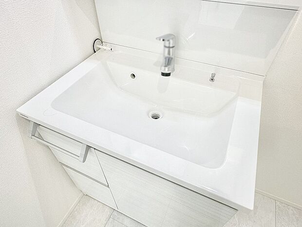 【その他設備(ハンドシャワー水栓)】ハンドシャワー付き!使いやすい洗面台。