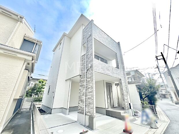 【現地外観写真】溢れる陽光でご家族の笑顔も輝く