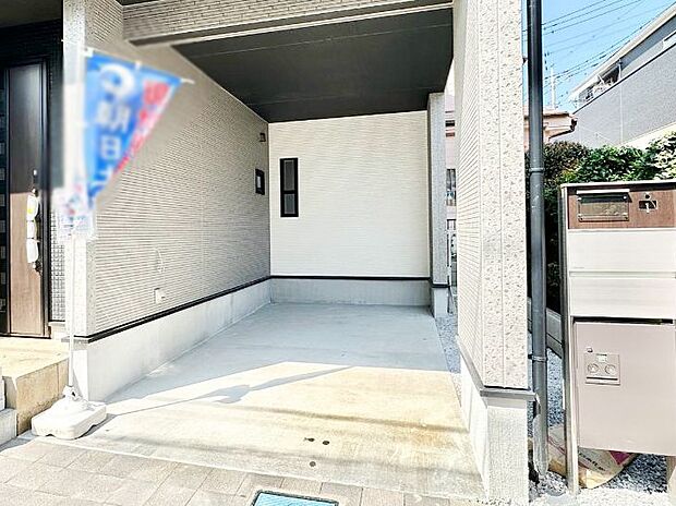 【駐車場】ビルトインタイプは大切なお車を傷や汚れから守ることができます。