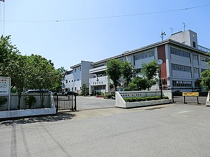 春日部市立飯沼中学校 1910m