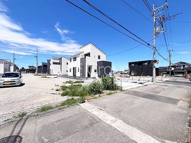 【前面道路含む現地写真】ここから始まる新生活を応援いたします