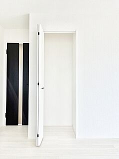 その他設備(リビング収納)