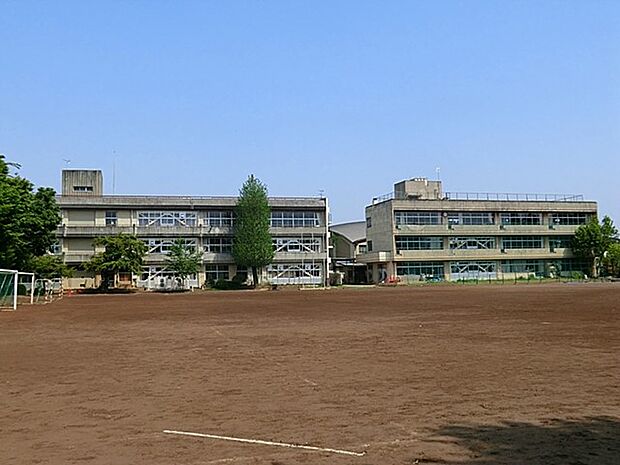蓮田市立黒浜中学校(約1,510m・徒歩19分)