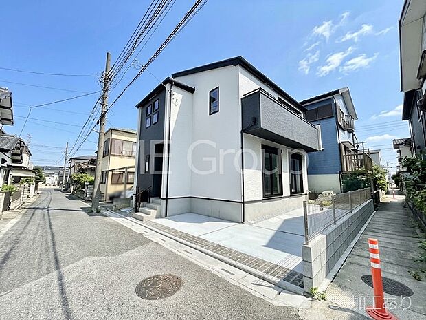 【現地外観写真】たっぷりの陽光と開放感に包まれる明るい住まい