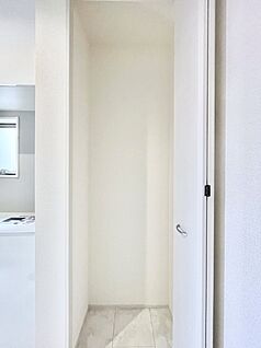 その他設備(玄関ホール収納)